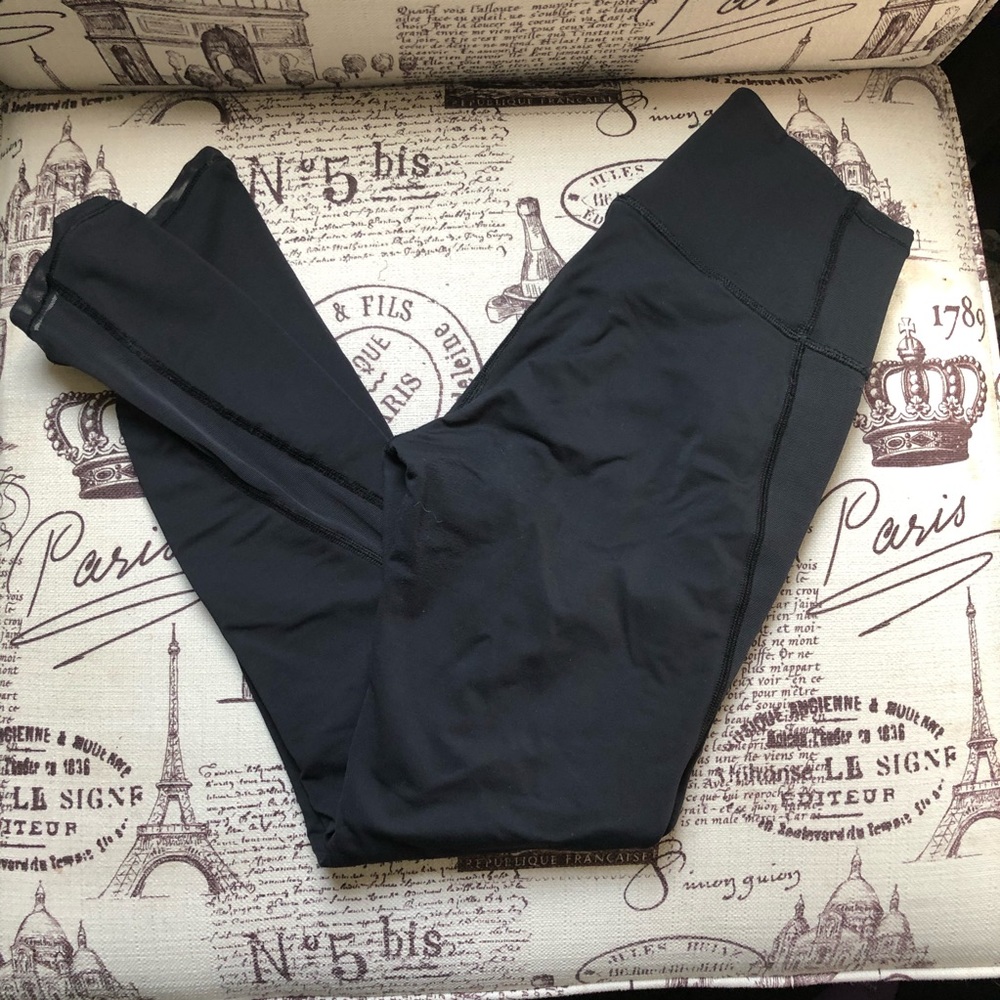 ‼️SOLD‼️Lululemon Train Times 7/8 - Picture 2 of 6